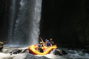 Songa Adventure Rafting at Pekalen river