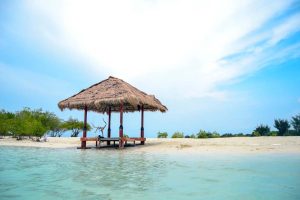 Virgin sand beach - Pari island