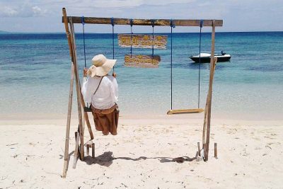 Relaxing in Tabuhan island