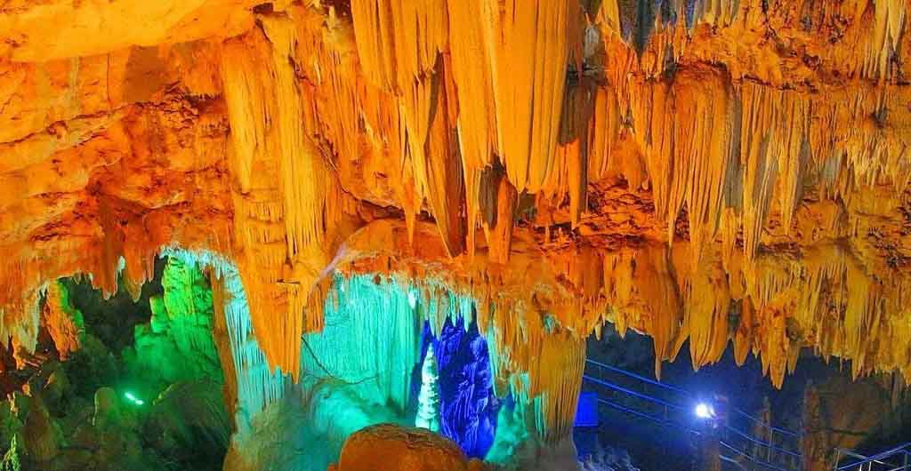 Gong cave at Pacitan
