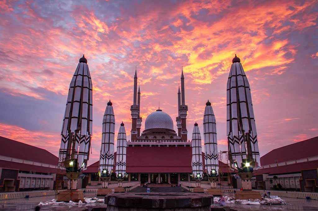 The great mosque of Semarang on sunset